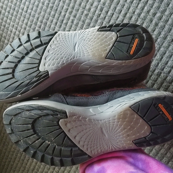 Merrell Winter Boots - Picture 3 of 3